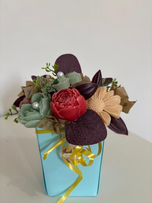 Aranjamente florale din ceara