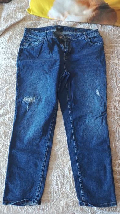 Сини дамски дънки с ниска талия