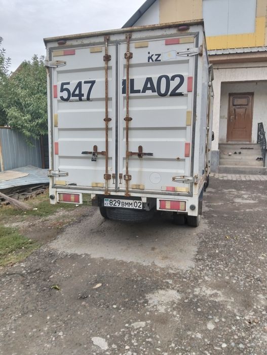 Продам машину грузовую