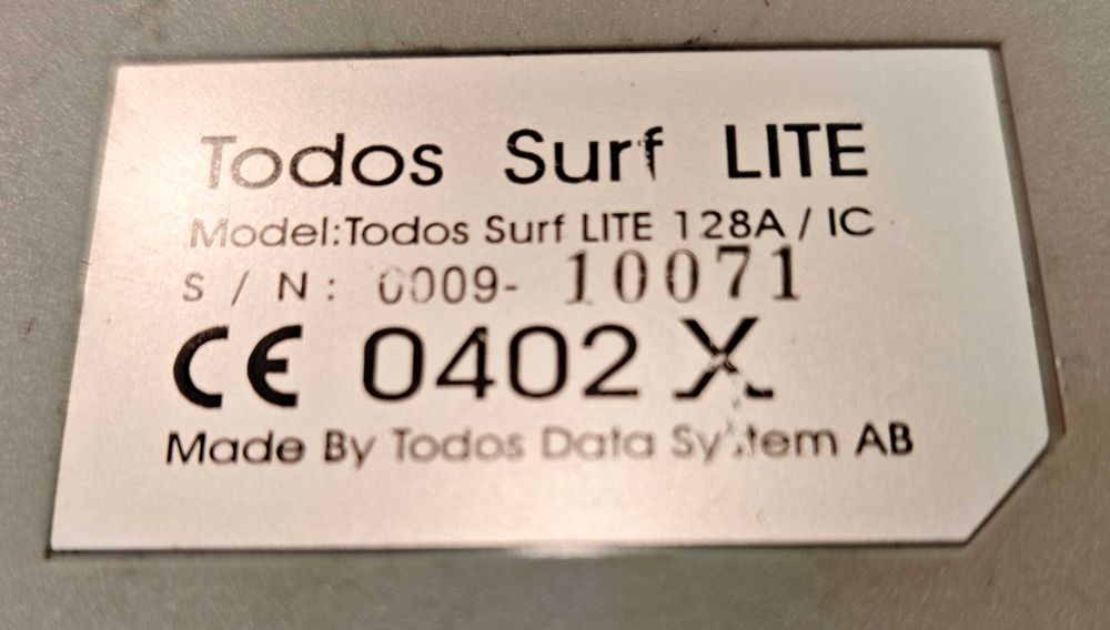 Стационарен ISDN телефон