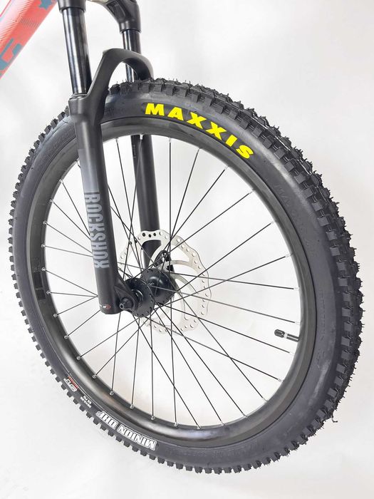 НОВИ цяло колело DRAG C1 TEAM ROCKSHOX Dirt Jump 26 Ц1 велосипед