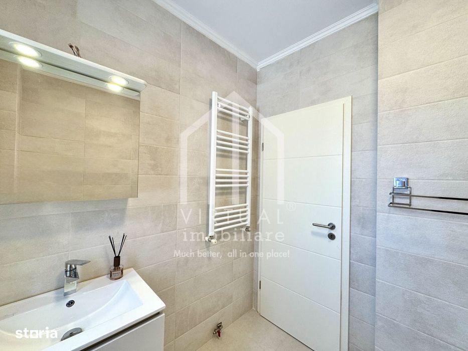 Apartament cu 2 camere, 60mp utili, baie cu geam, parcare privata — fotografia 1