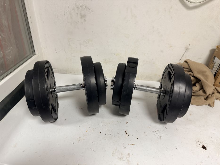 Gantere reglabile noi 17,5 kg+17,5 kg=35 kg pret 250 lei