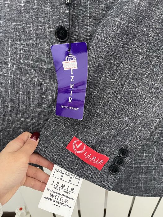 Костюм (новый),52 размер