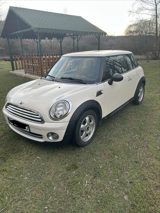 Vând Mini Cooper