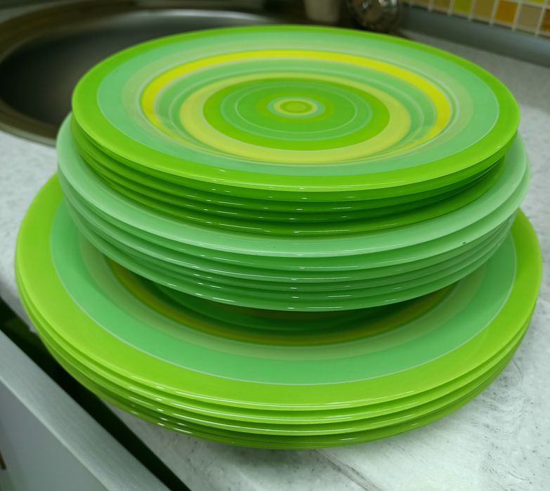 Продам набор посуды