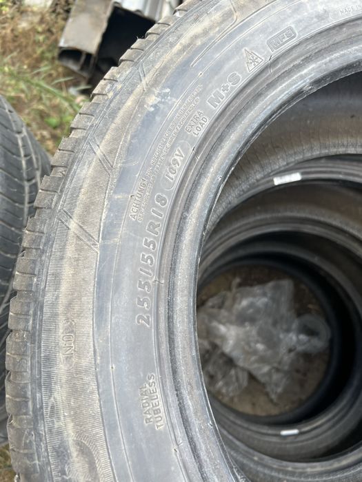 Шины 255/55R18 всесезонка Dunlop