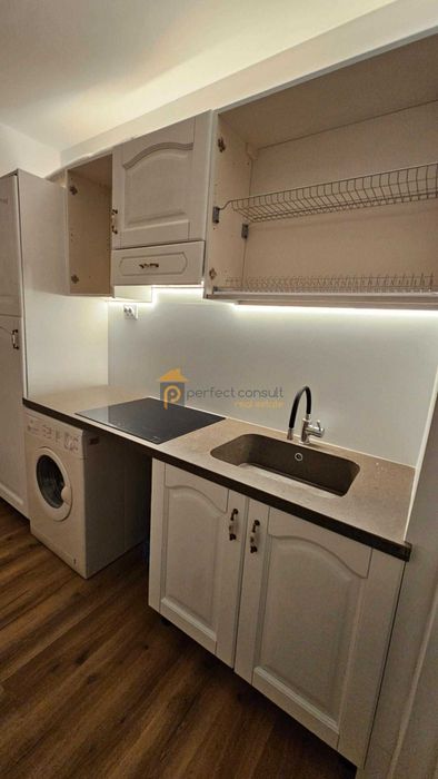 Дава се под наем Тристаен апартамент в Пловдив, Младежки Хълм - 100 кв.м за 747.66 € - Снимка #2