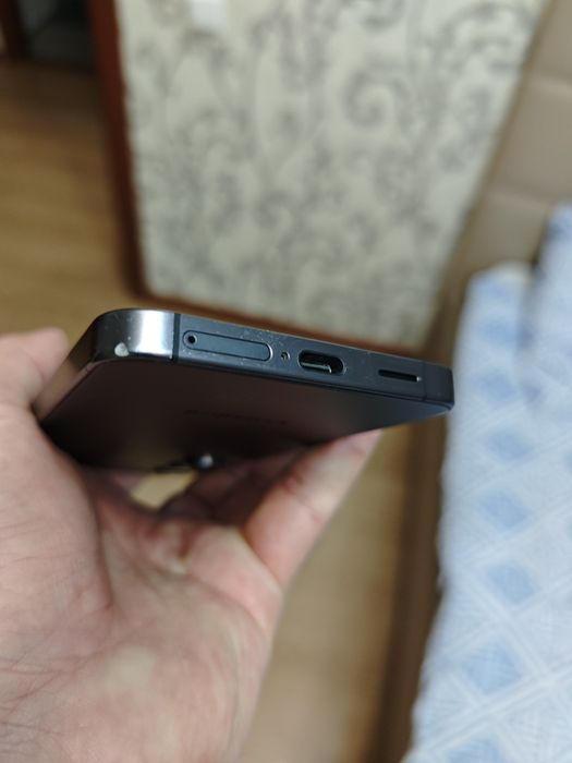 Продаю SAMSUNG S24