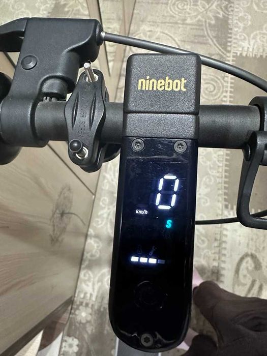 Э/самокат Ninebot KickScooter MAX