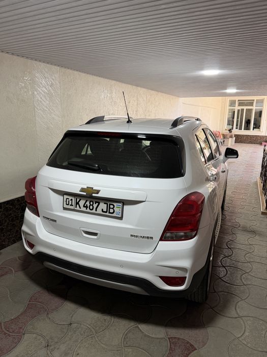 Tracker 1 premier