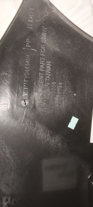 Бампер Камри американец