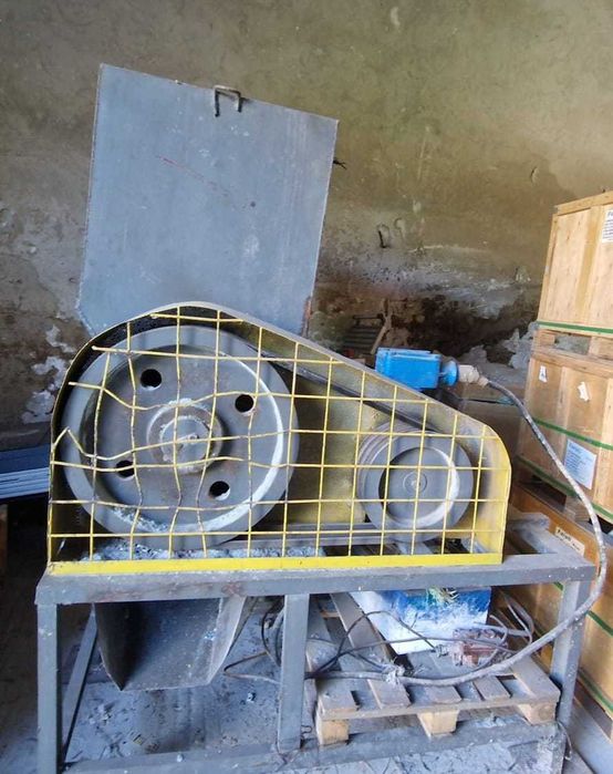 Moară pentru turte de plastic
