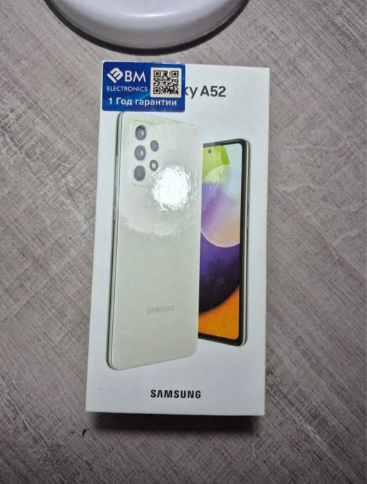 Samsung, A52 128гб в отличном. состоянии
