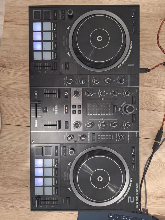 DJ control impulse 500