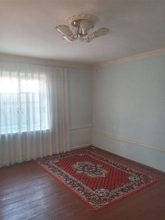 Zudlik bilan doʻstlik qoʻrgʻonida hovli sotiladi