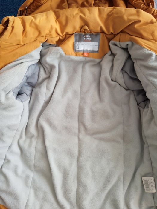 Продам куртку на мальчика