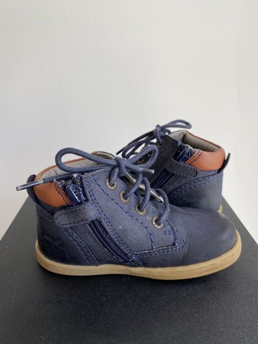 Кожени обувки Kickers