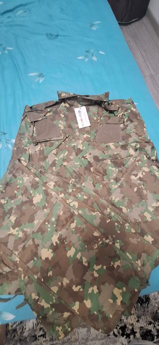 Costum militar nou