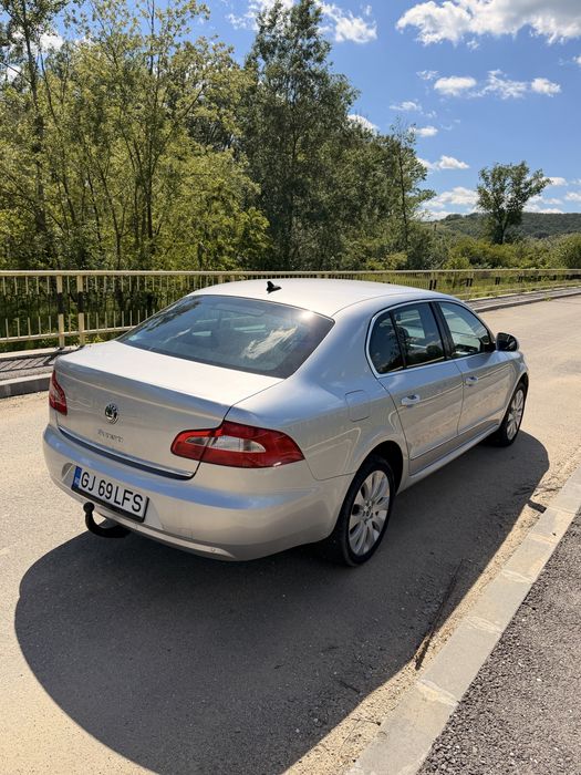 Skoda Superb 2012 2.0 TDI  DSG
