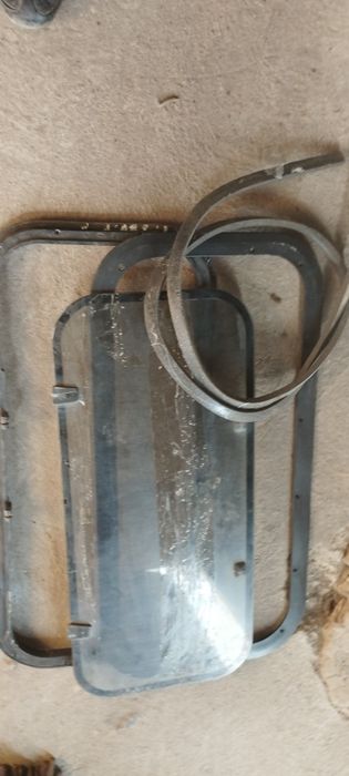 Продам запчасти на люк Газель