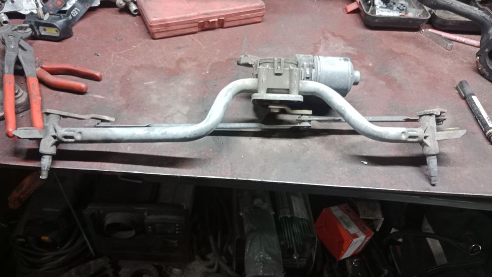 Стеклоочиститель в сборе Рено клио Renault Clio