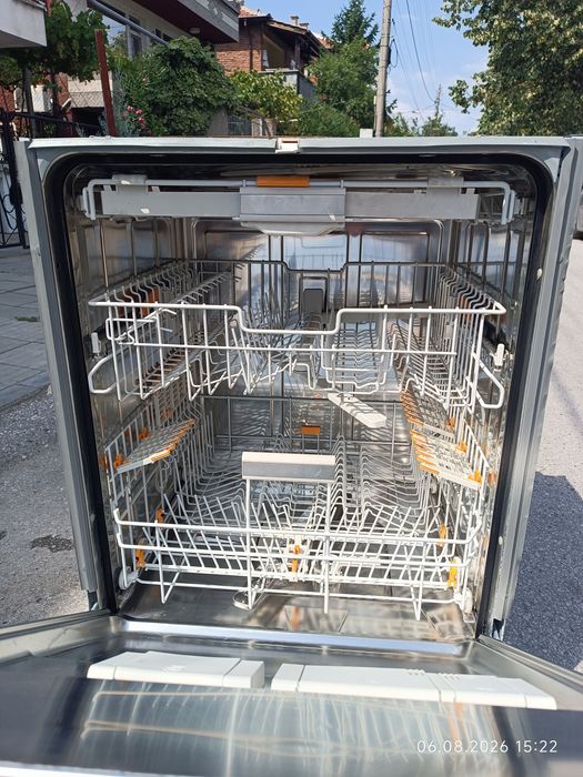 Съдомиялна за пълно вграждане miele