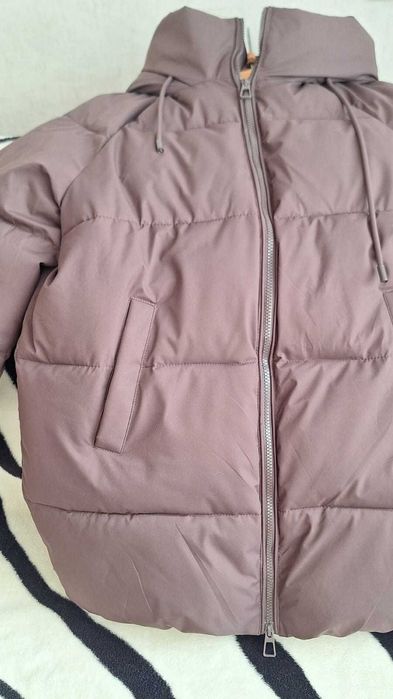 Продам пуховик женский