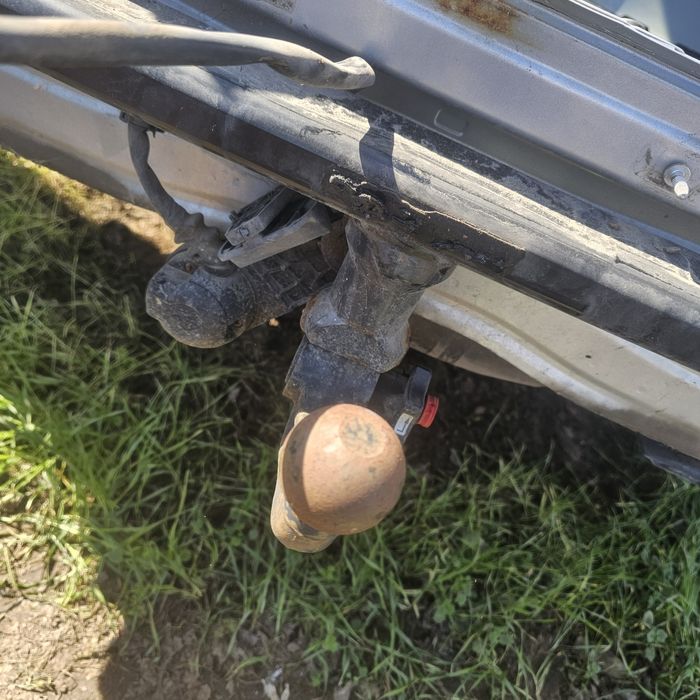 Теглич Passat b6 комплект