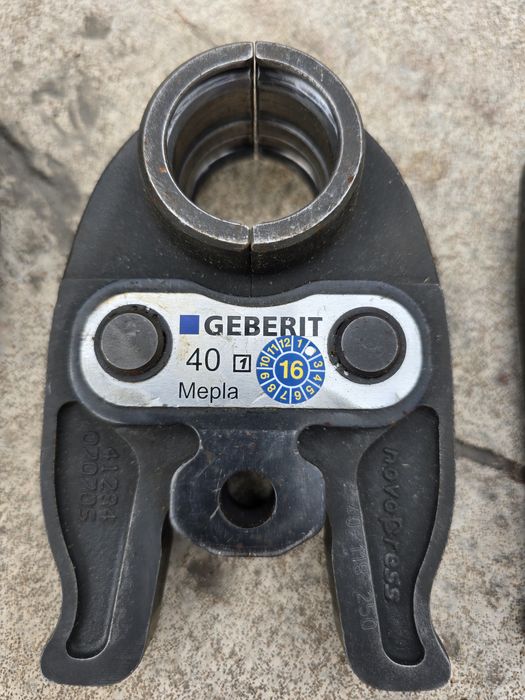 Capete presa sertizat Geberit