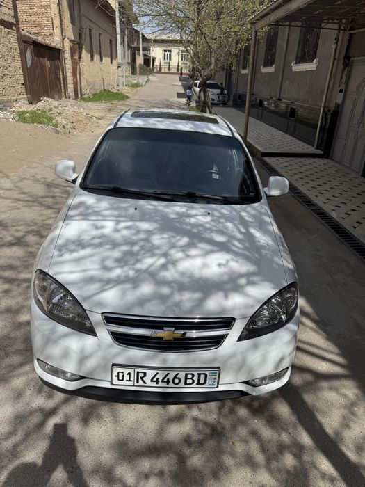 Продается GENTRA 2018 белый тоза