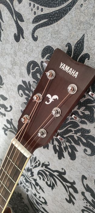 Акустическая гитара Yamaha FG820