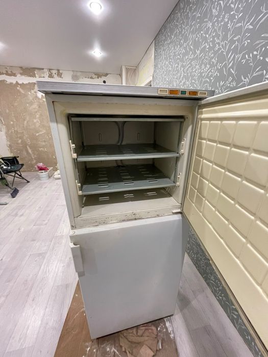 Продам холодильник