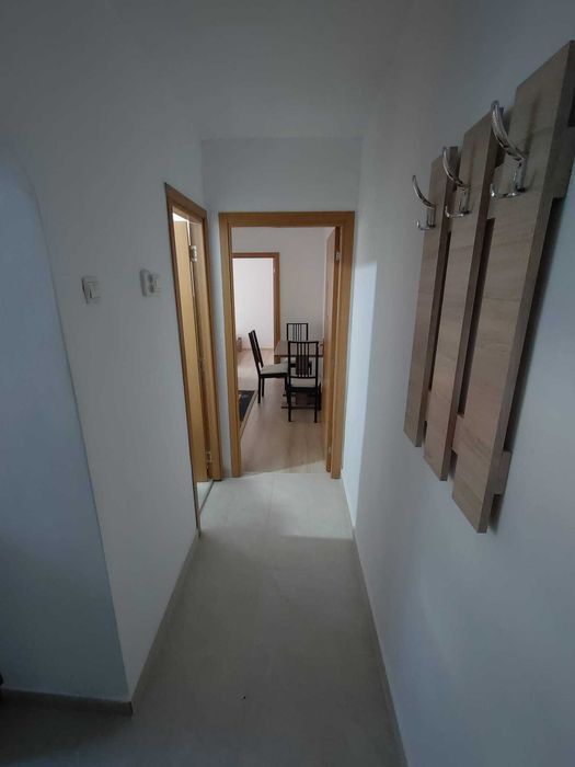 Inchiriez apartament