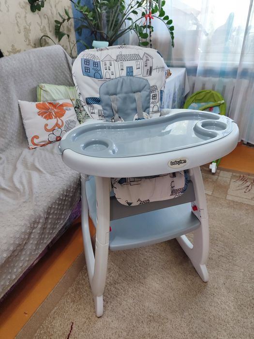 Продам стульчик для кормления 2 в 1