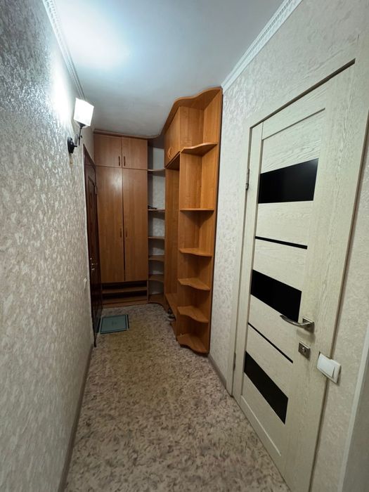 1 комн. Не угловая . Центр. 3/5.