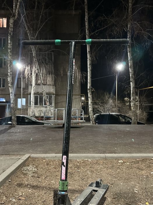 Трюковой самокат,по запчастям