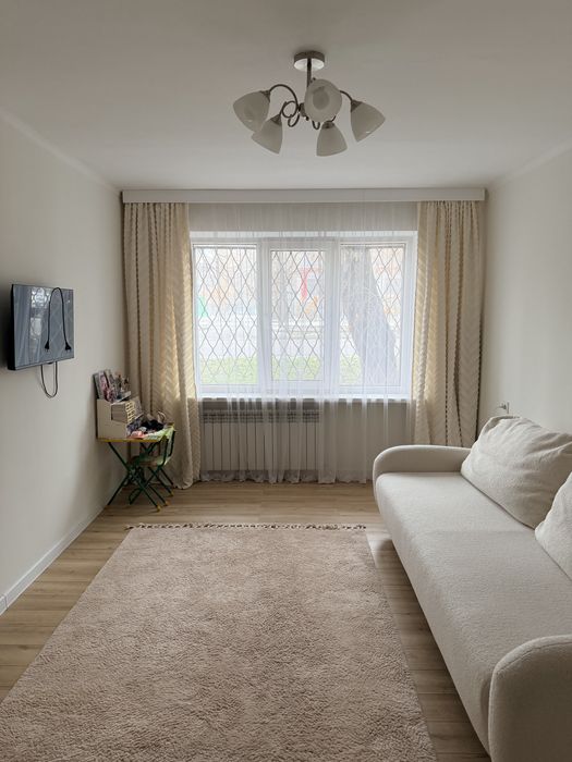 В центре Байзакова 127/ Толе би после капитального ремонта