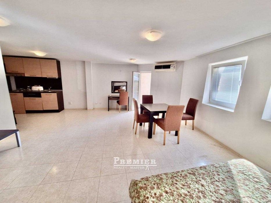 Продава се Едностаен апартамент в Свети Влас - 75 кв.м за 1000 €/кв.м - Снимка #3