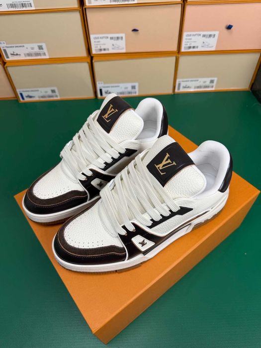 Adidasi Louis Vuitton Trainer Premium