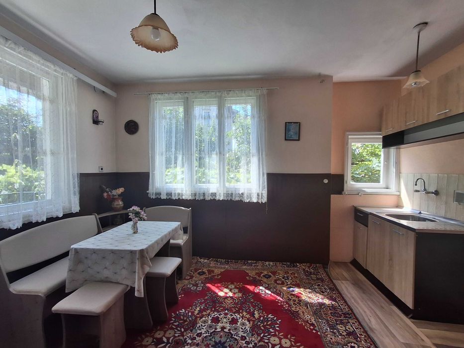 Дава се под наем Етаж от къща в с. Мировяне, Област София-град - 85 кв.м за 561 € - Снимка #2