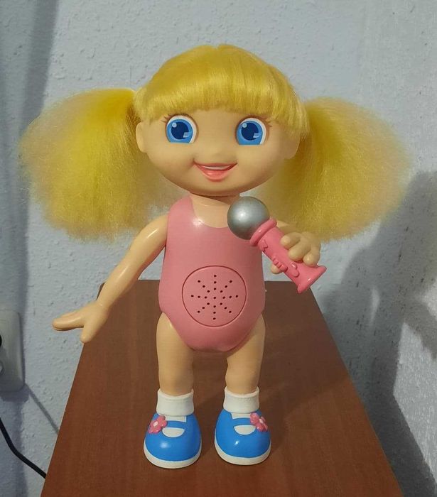 Фирменная кукла Энни (Annie) из мультсериала "Маленькие Эйнштейны"