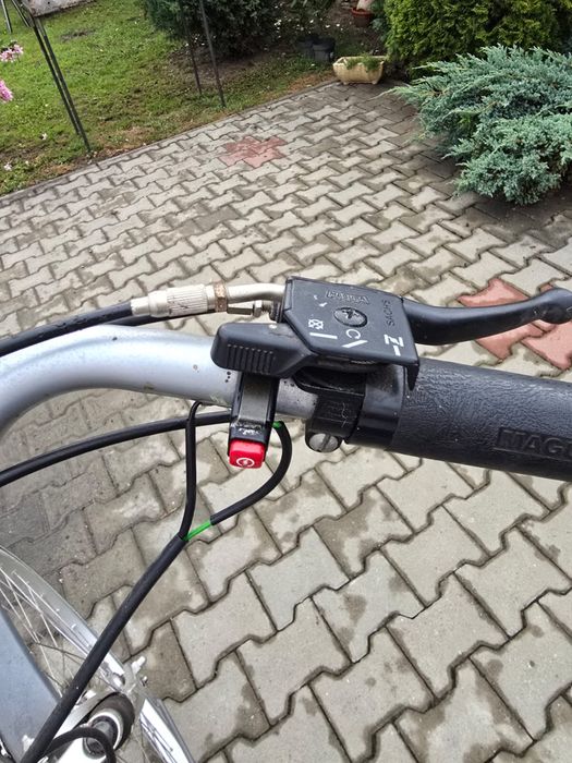 Vand biciclete saxonette cu motor pe benzina