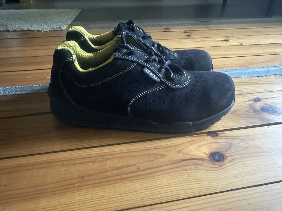 Комплект работни обувки и гащи