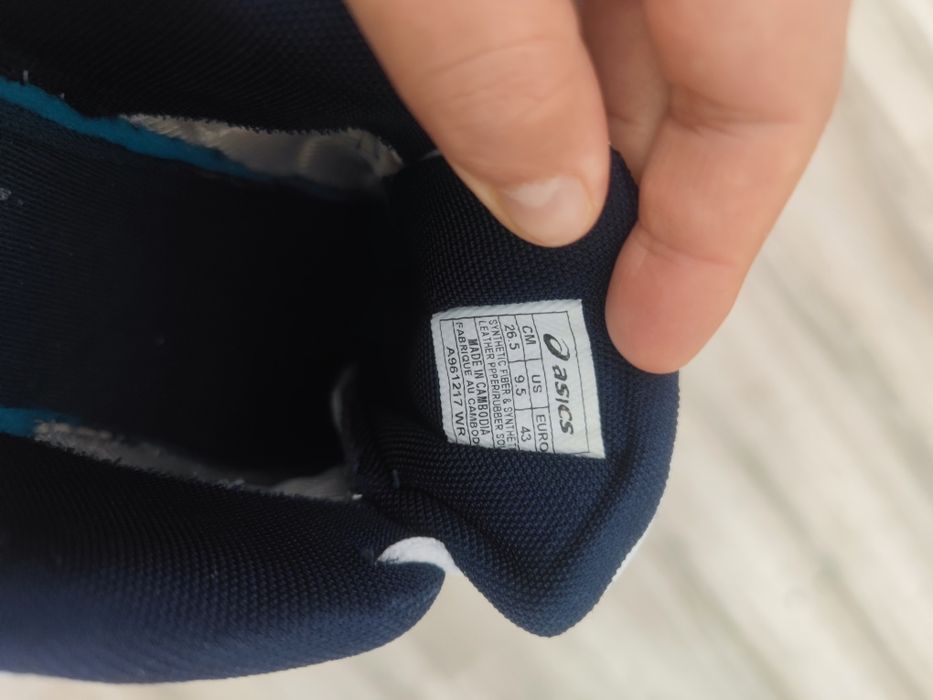 Кроссовки асикс ASICS