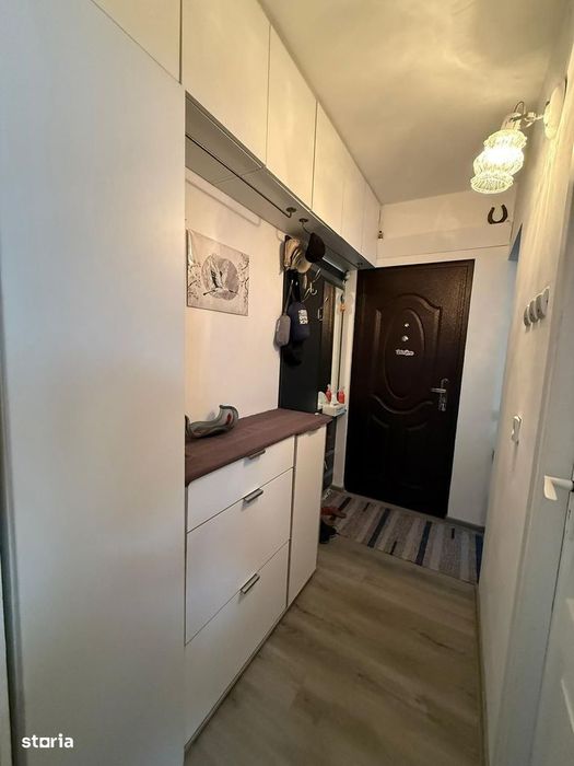 Apartament 2 camere etaj 1 Astra renovat