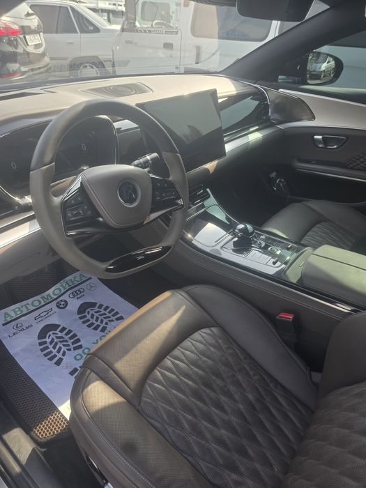 Byd han  605km 1 motor