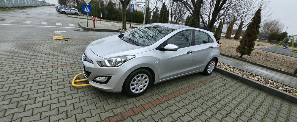 Urgent vând Hyundai i30