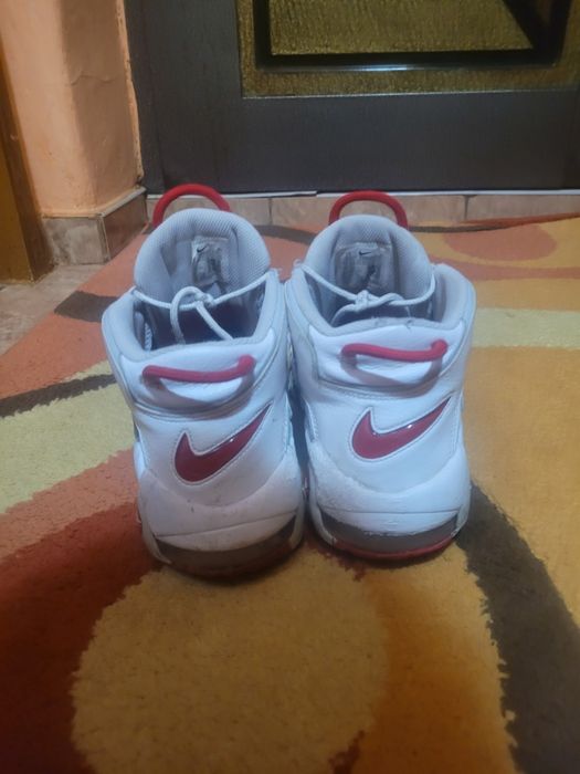 Vand Nike Uptempo albi marime