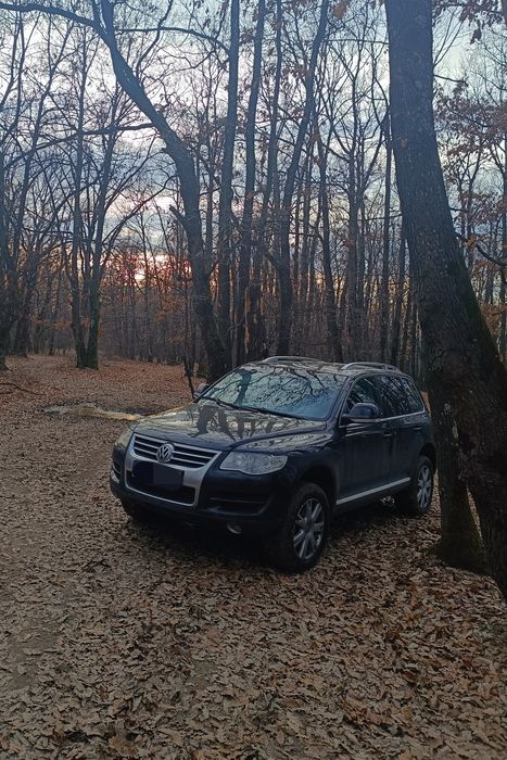 Vând Touareg R5 2.5